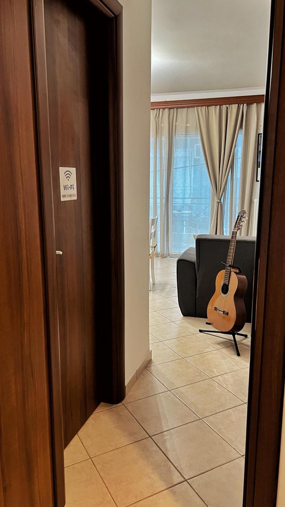 H&H Cozy Retreat Apartment Piraeus Luaran gambar